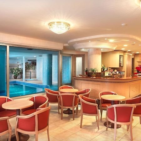 Hotel Mondial เบลลาเรีย-อีเจอา มารีนา ภายนอก รูปภาพ
